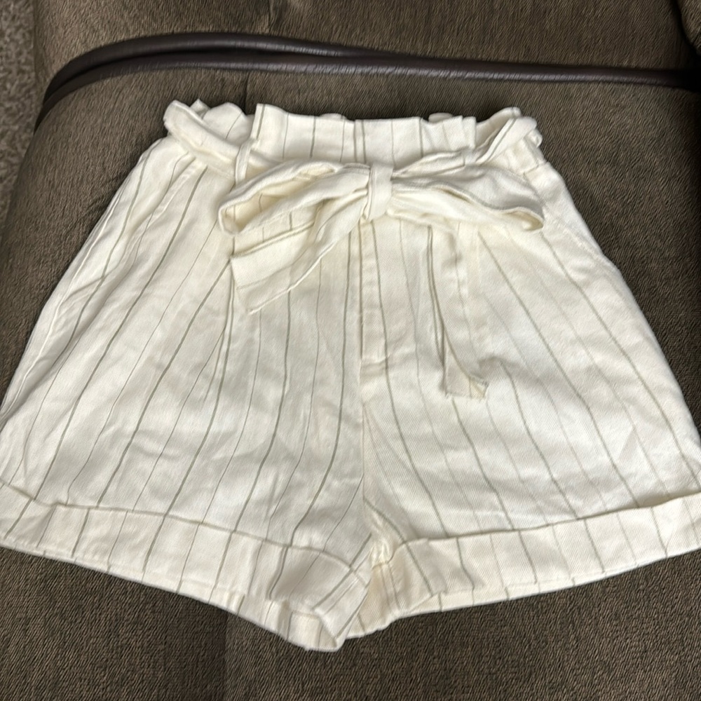 Forever 21 linen shorts